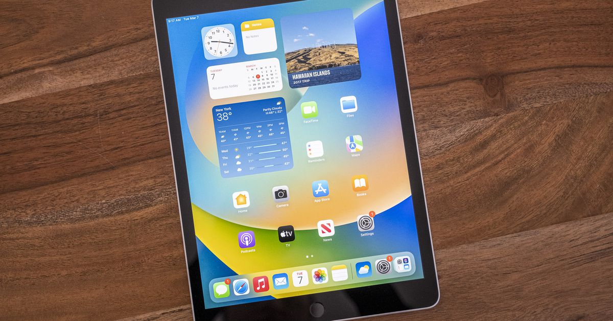 apple’s-last-gen-ipad-has-dropped-to-$224-for-a-limited-time